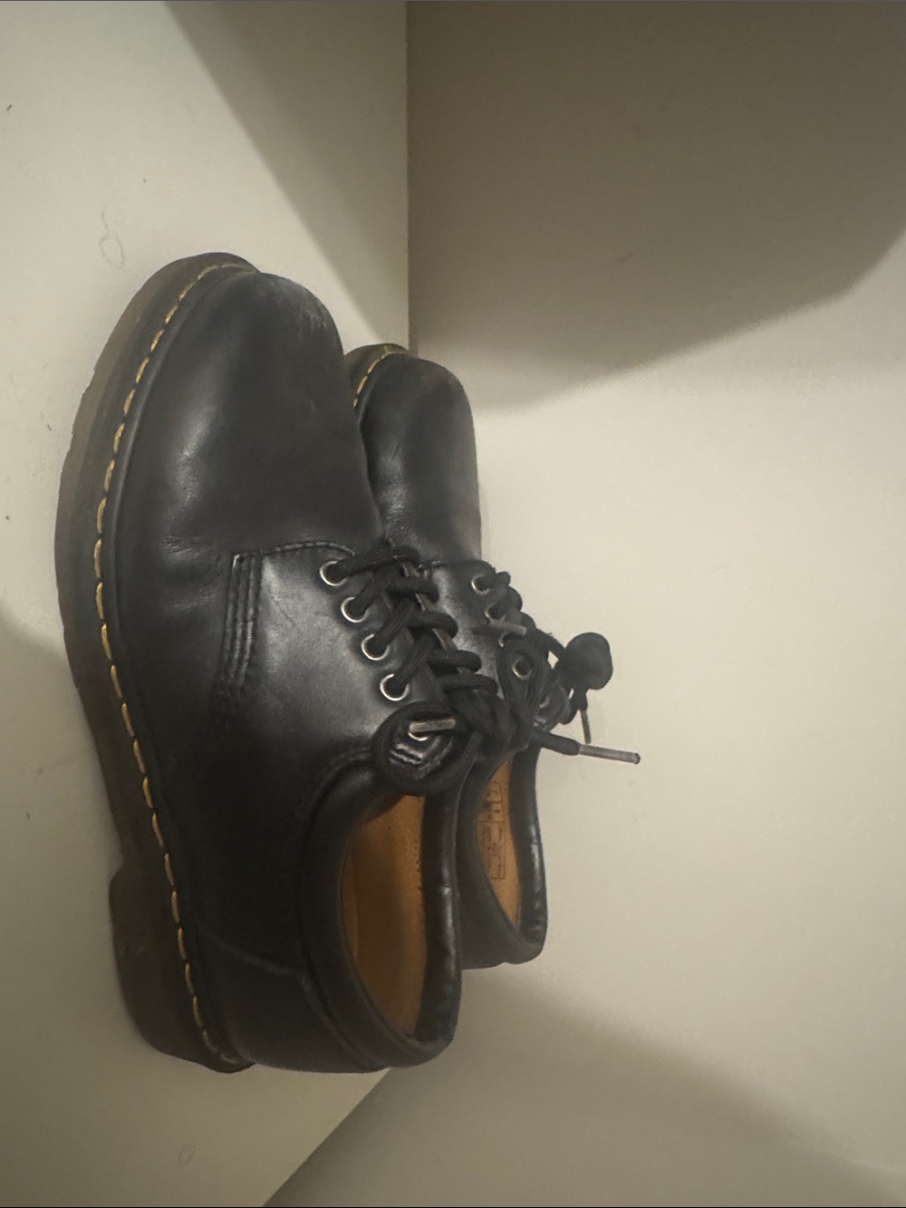 Dr. Marten’s 8053 Napa Low Top Black Leather Derby Shoes